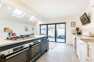 Kitchen- click for photo gallery